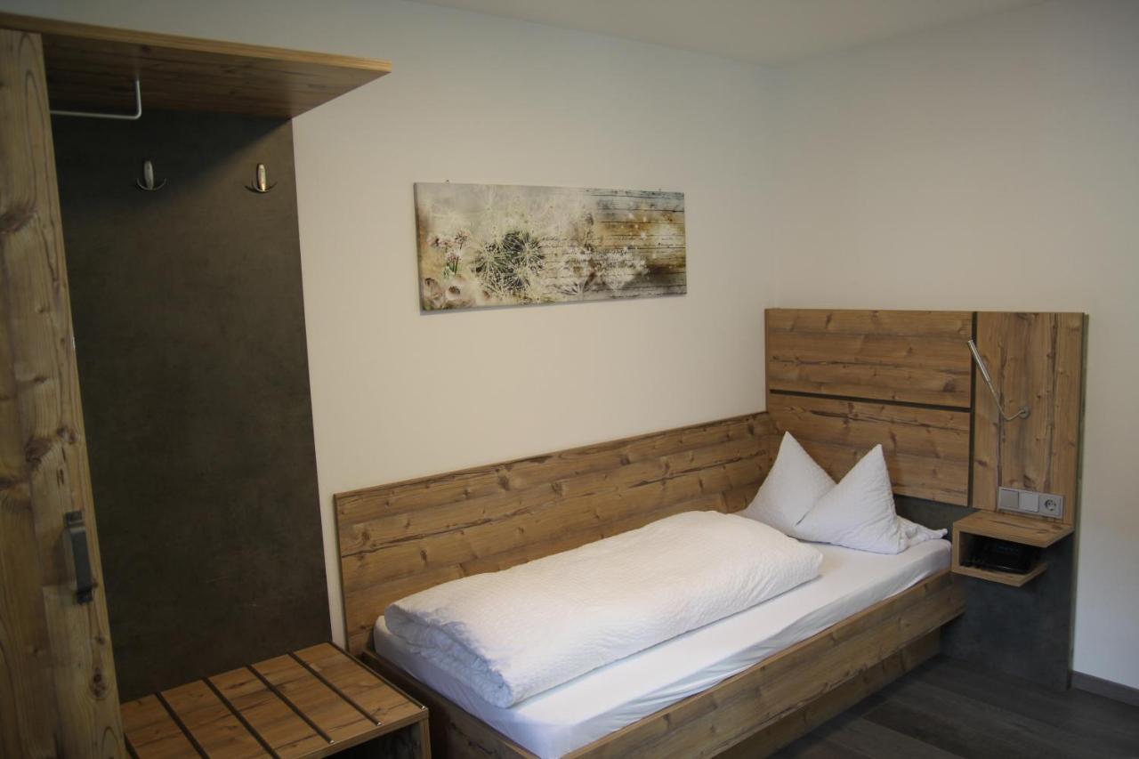 Hotel-Gasthof Zur Post Velburg Ngoại thất bức ảnh