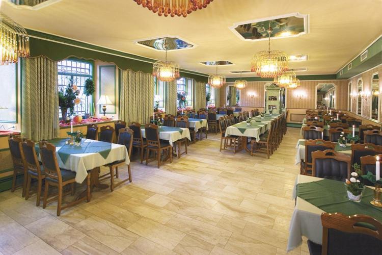 Hotel-Gasthof Zur Post Velburg Ngoại thất bức ảnh